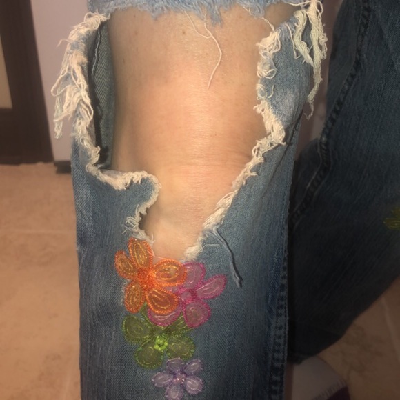Patched Mom Jeans - Picture 3 of 4